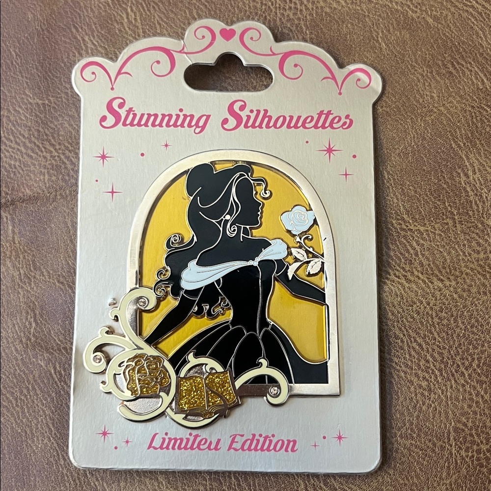 NWT Very Rare Limited Edition of 300 Stunning Silhouettes Belle Jumbo Pin